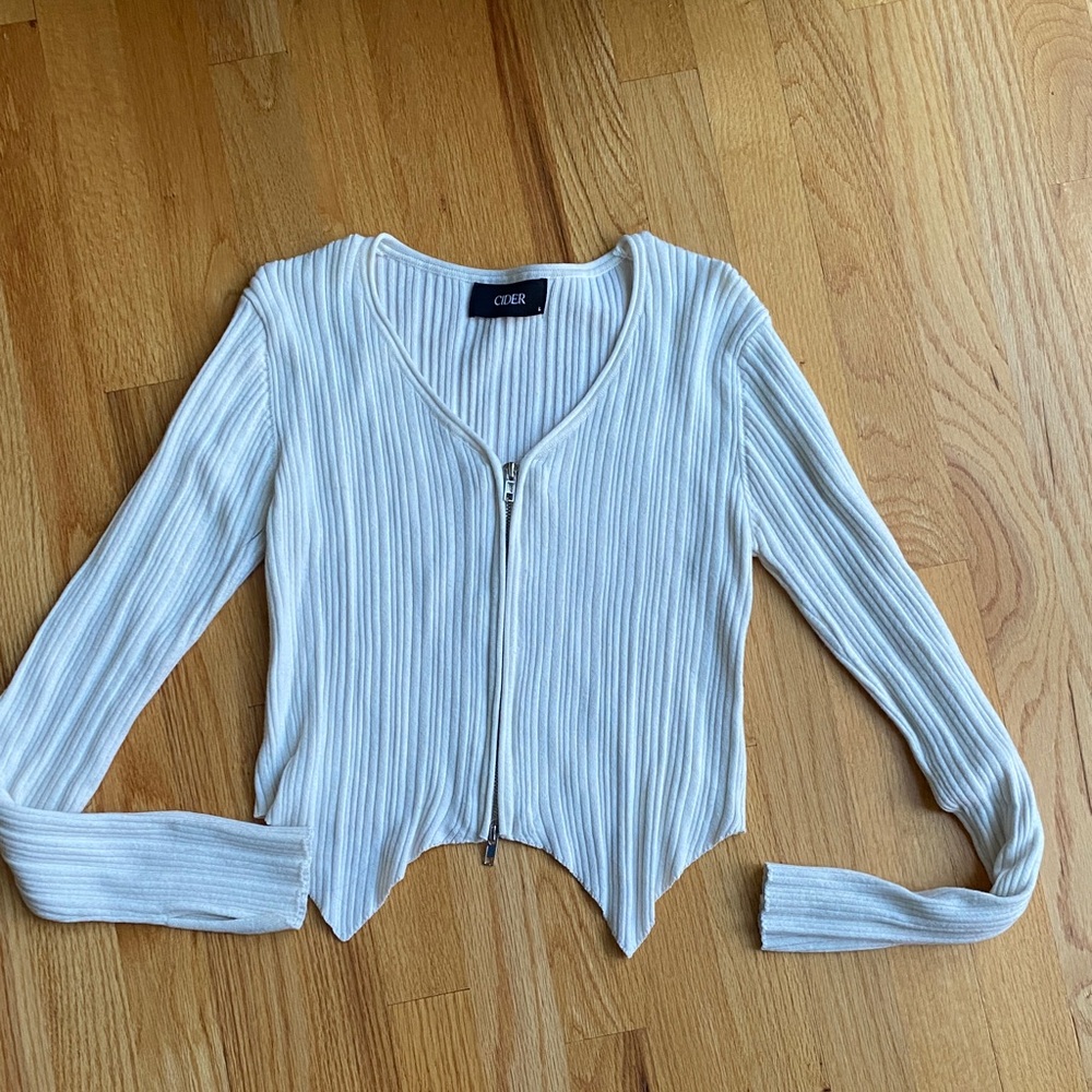 Cropped sweater